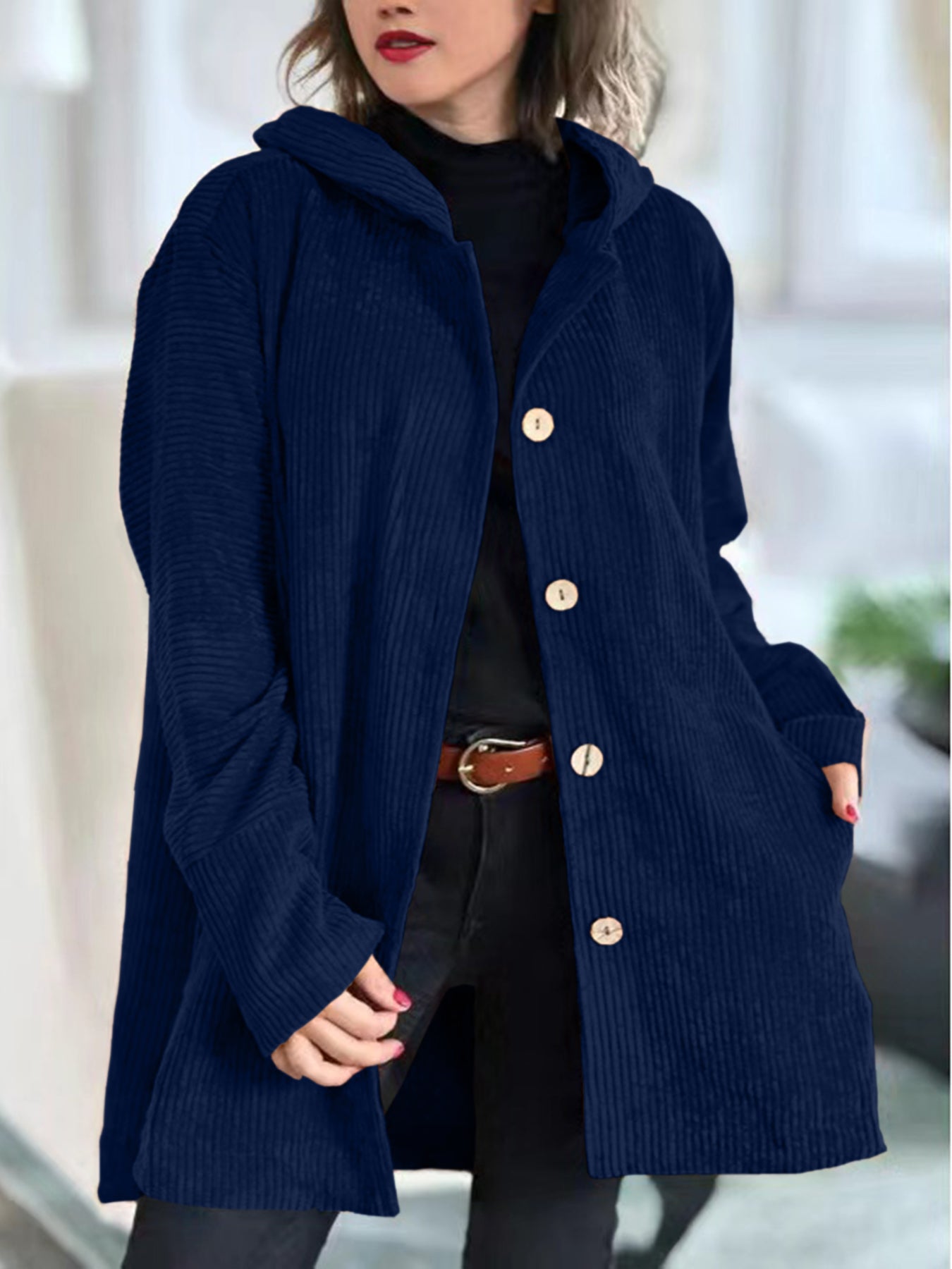 Ibby | Chaqueta con capucha de pana acogedora