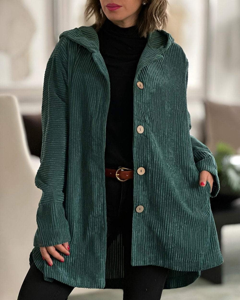 Ibby | Chaqueta con capucha de pana acogedora