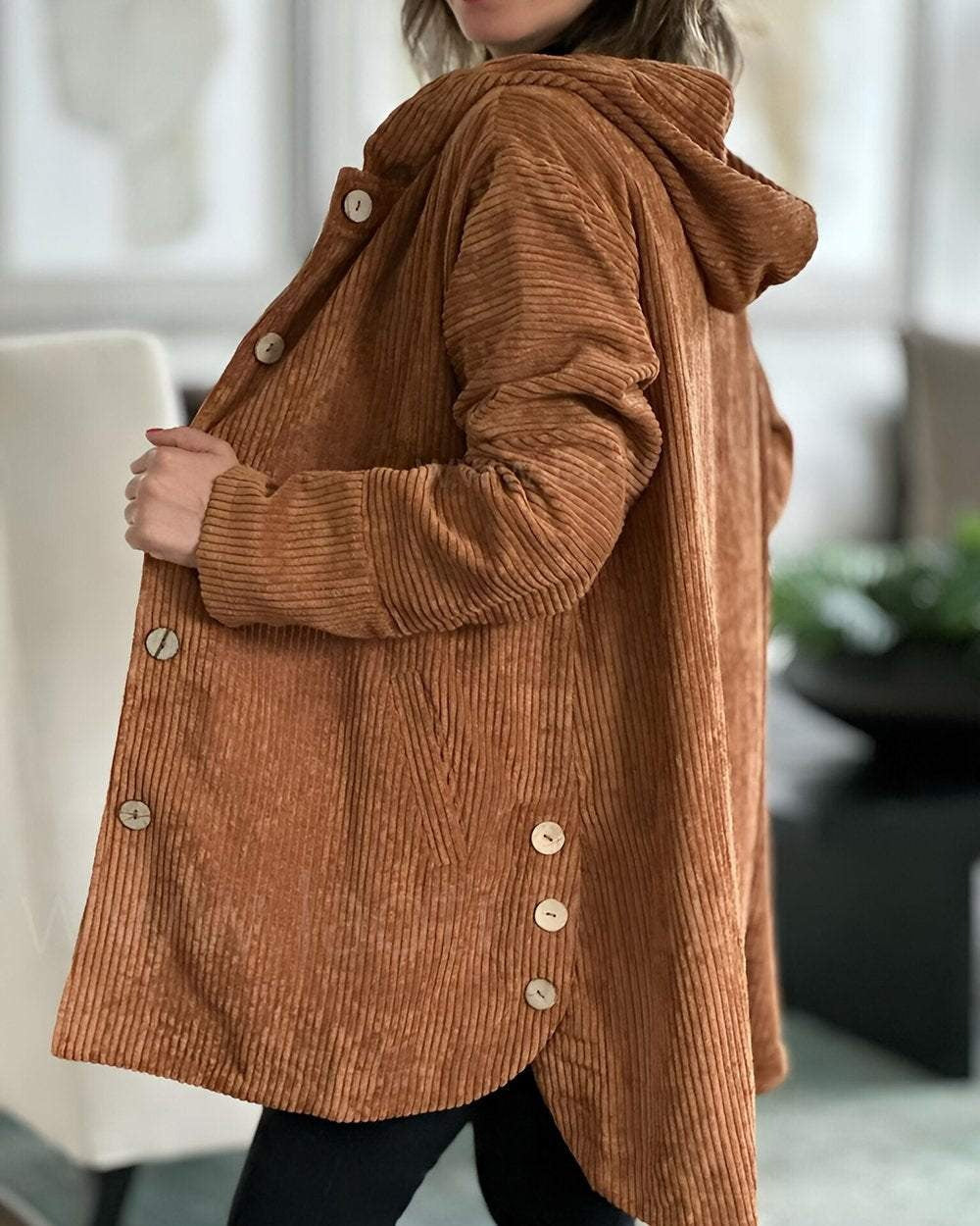 Ibby | Chaqueta con capucha de pana acogedora
