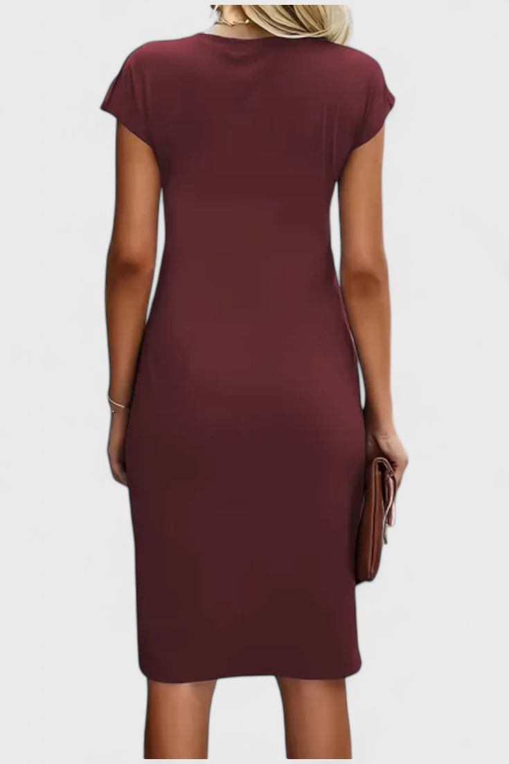 KATRINA | Vestido Midi Atemporal con Cuello Redondo y Detalle Drapeado