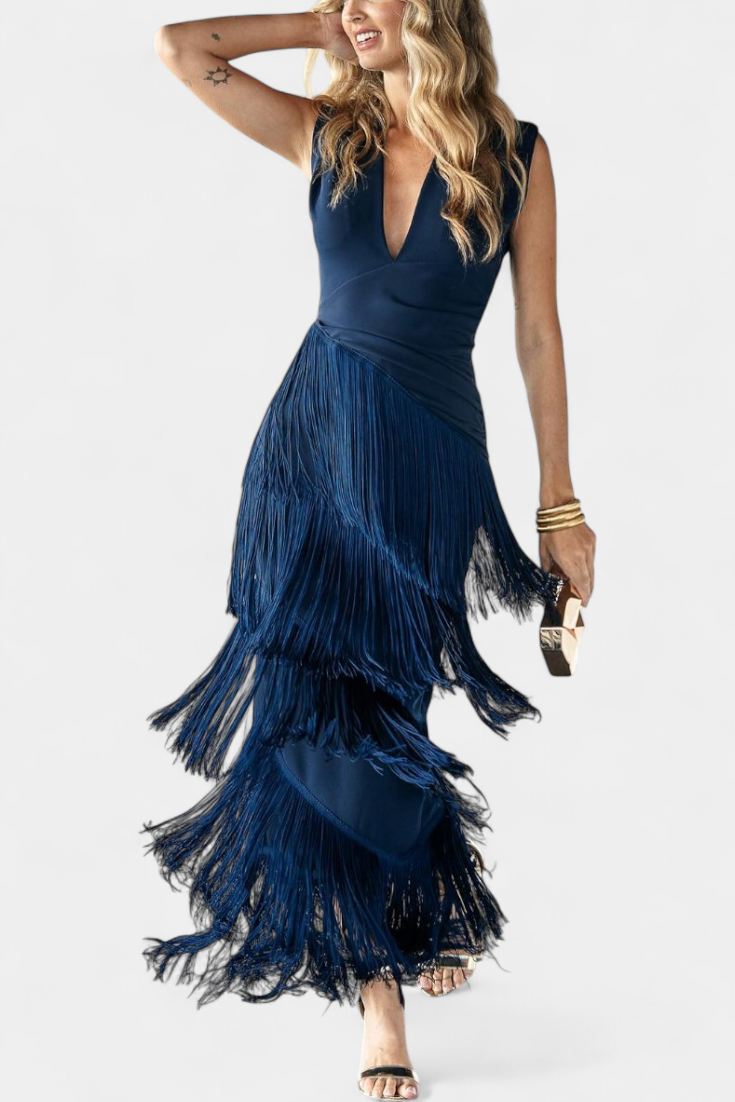 DOLCEZZA | Vestido Maxi Elegante con Escote en V, Pliegues y Flecos