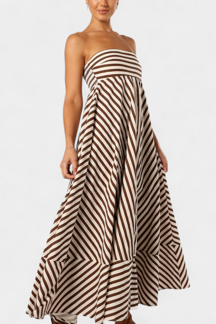 ROSA | Vestido Fruncido Convertible con Encanto Nocturno