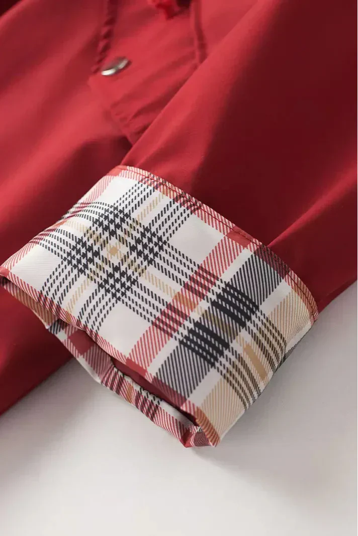 DOEMI | Abrigo de Lluvia a Medida para un Estilo Sin Esfuerzo