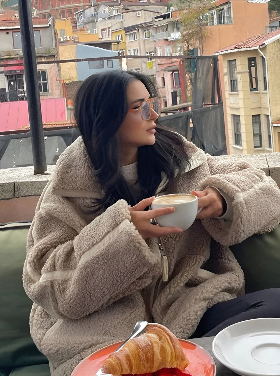 BEATRIZ™ | Abrigo de peluche con estilo moderno