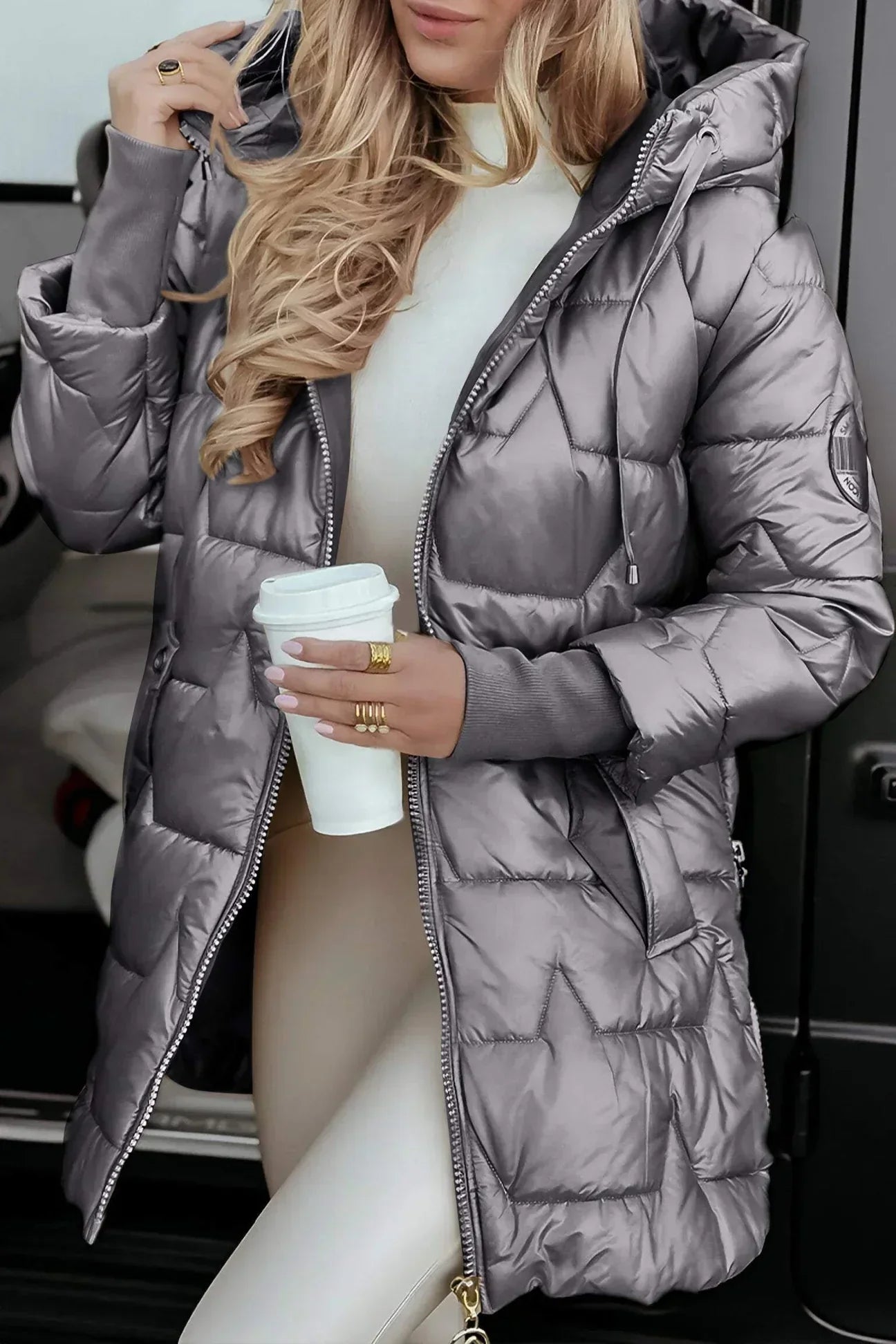 Eliza | Elegante abrigo de invierno con capucha y relleno
