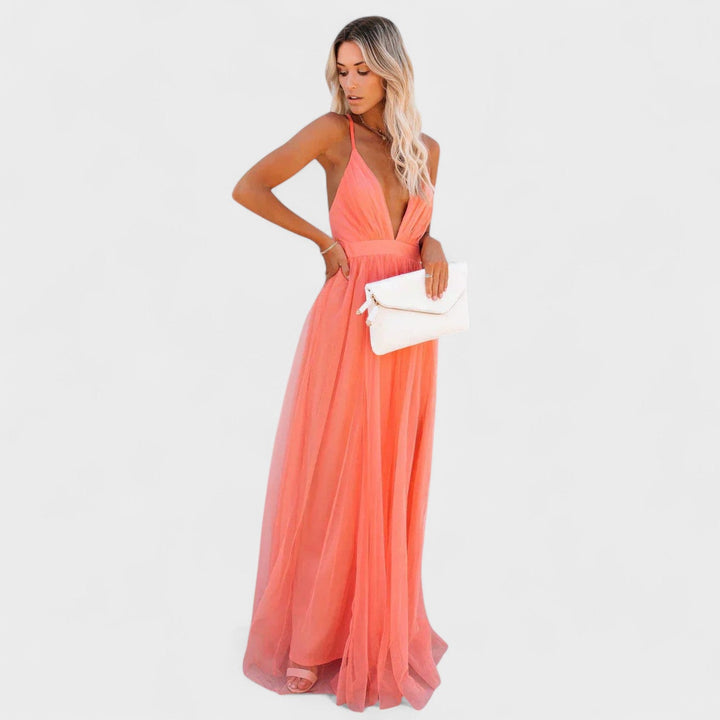 Lucía – El vestido que deslumbra con cada paso